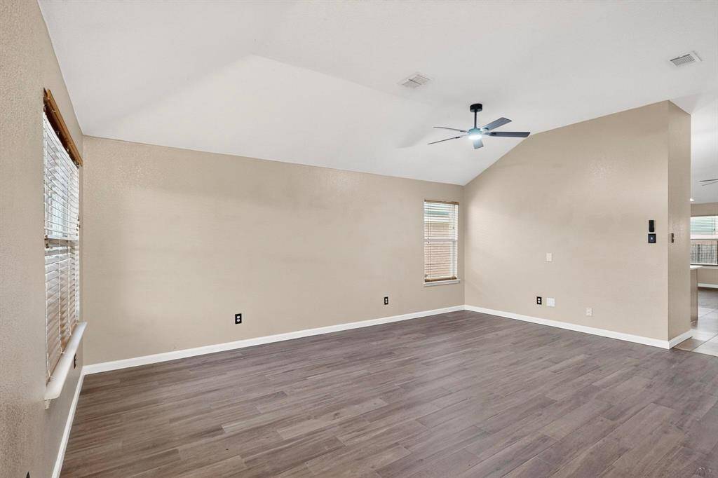 Arlington, TX 76002,6721 Waterlilly Drive