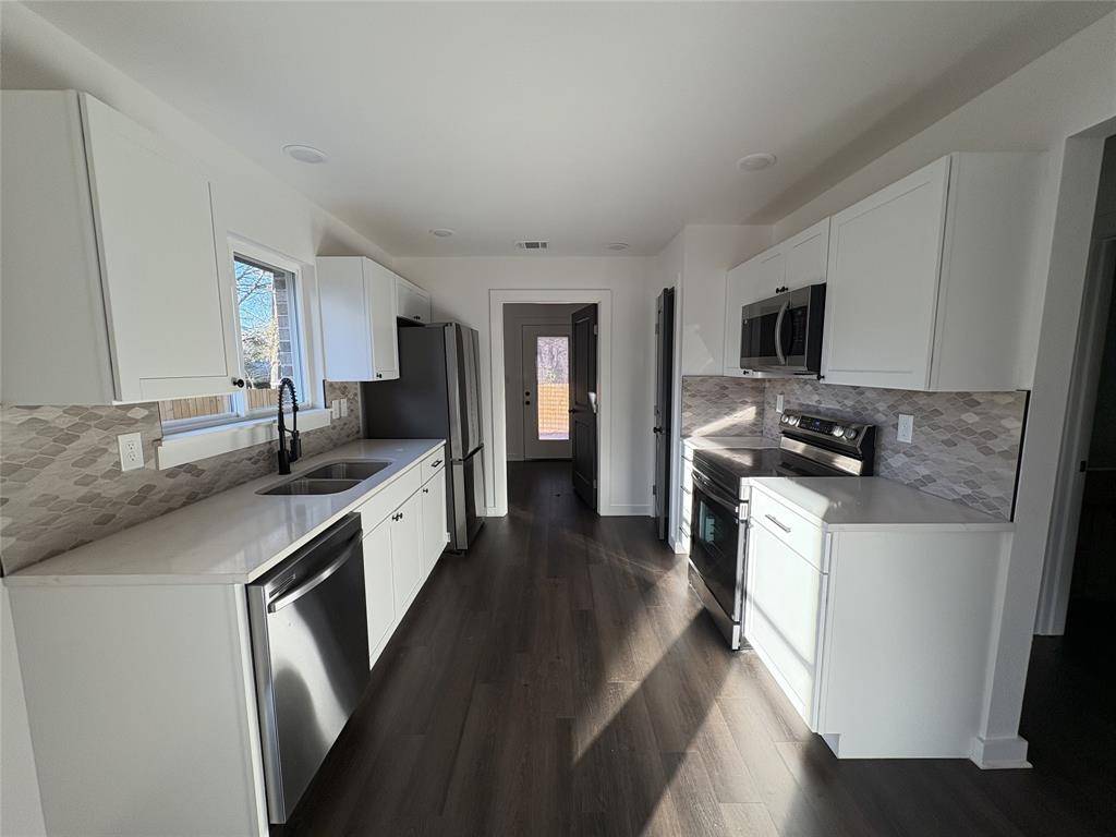 Mineola, TX 75773,515 Giraud