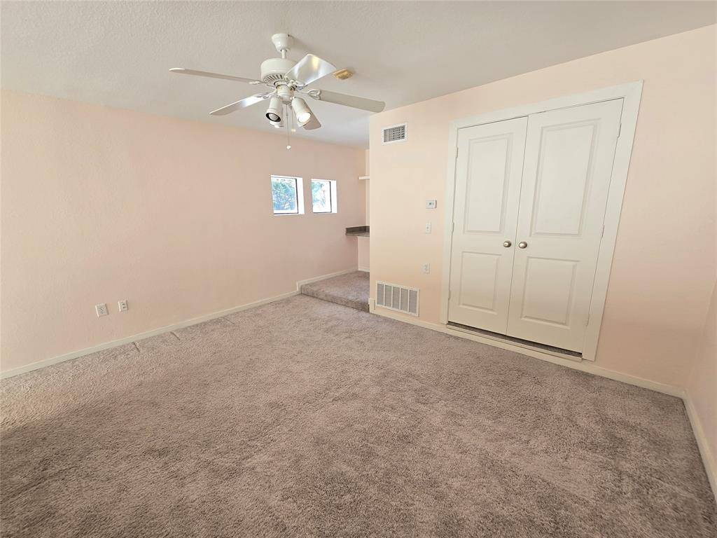 Dallas, TX 75206,5111 Manett Street #207