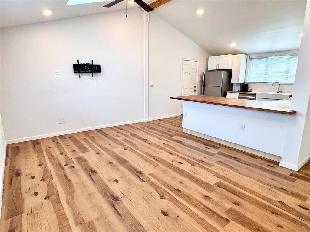 Dallas, TX 75212,3414 Navaro Street