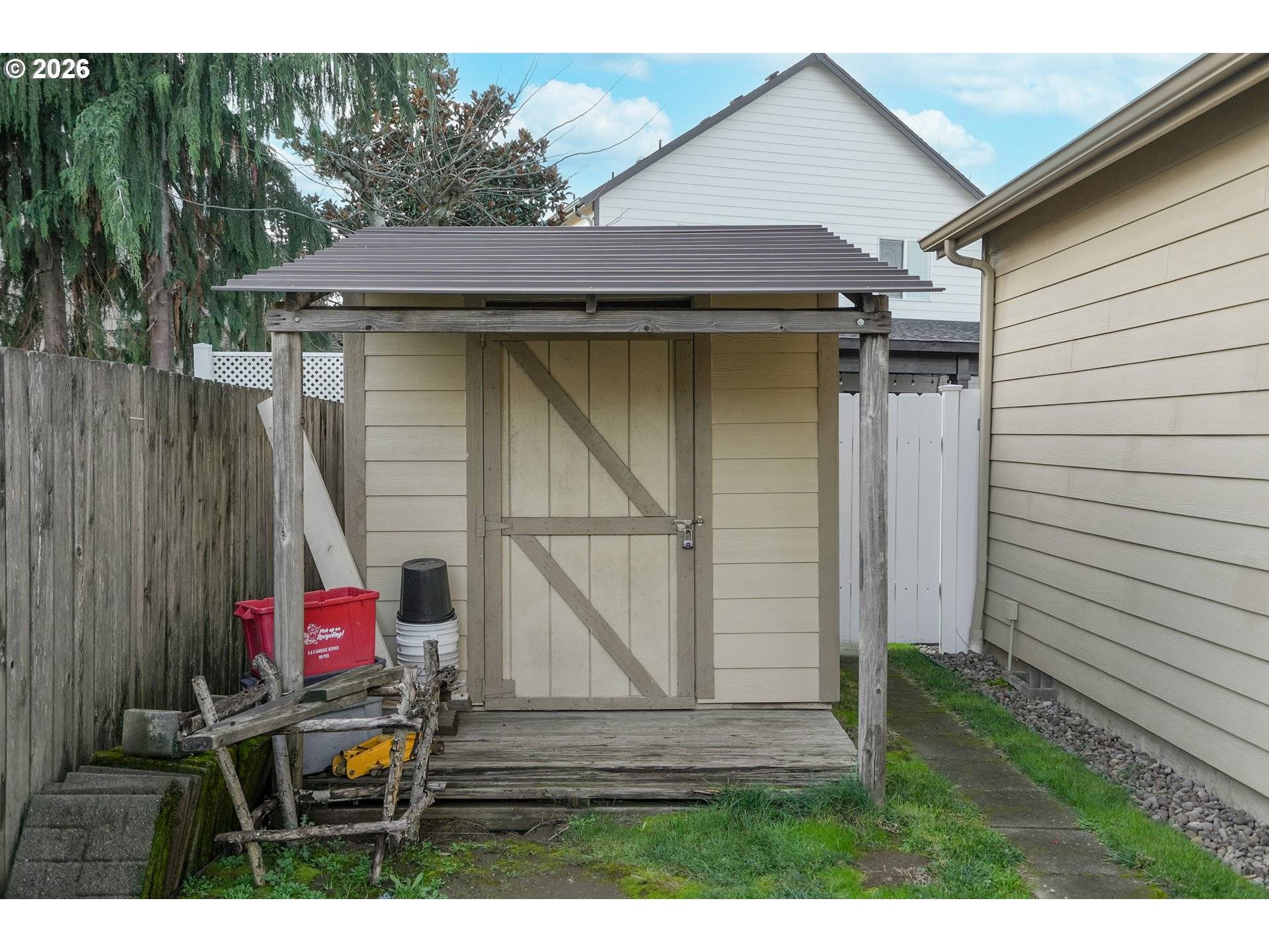 Salem, OR 97305,4334 LOG DR