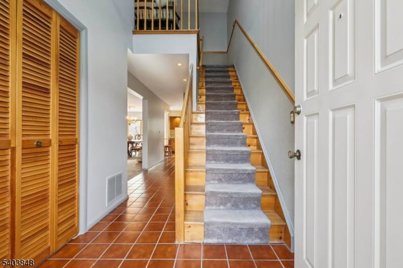 Clifton City, NJ 07014,70 River Rd #C3