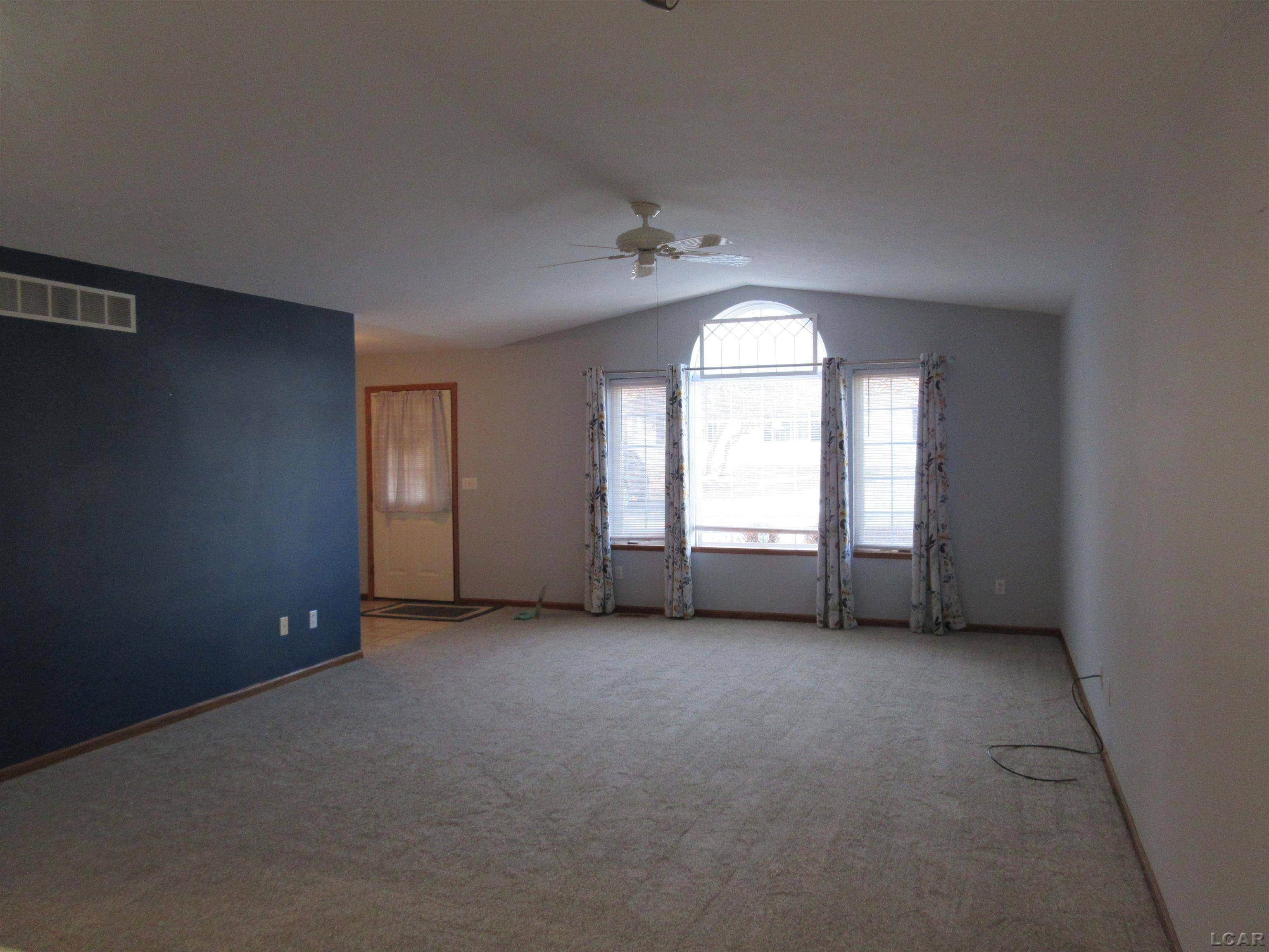 Tecumseh, MI 49286,502 CARRIAGE DR