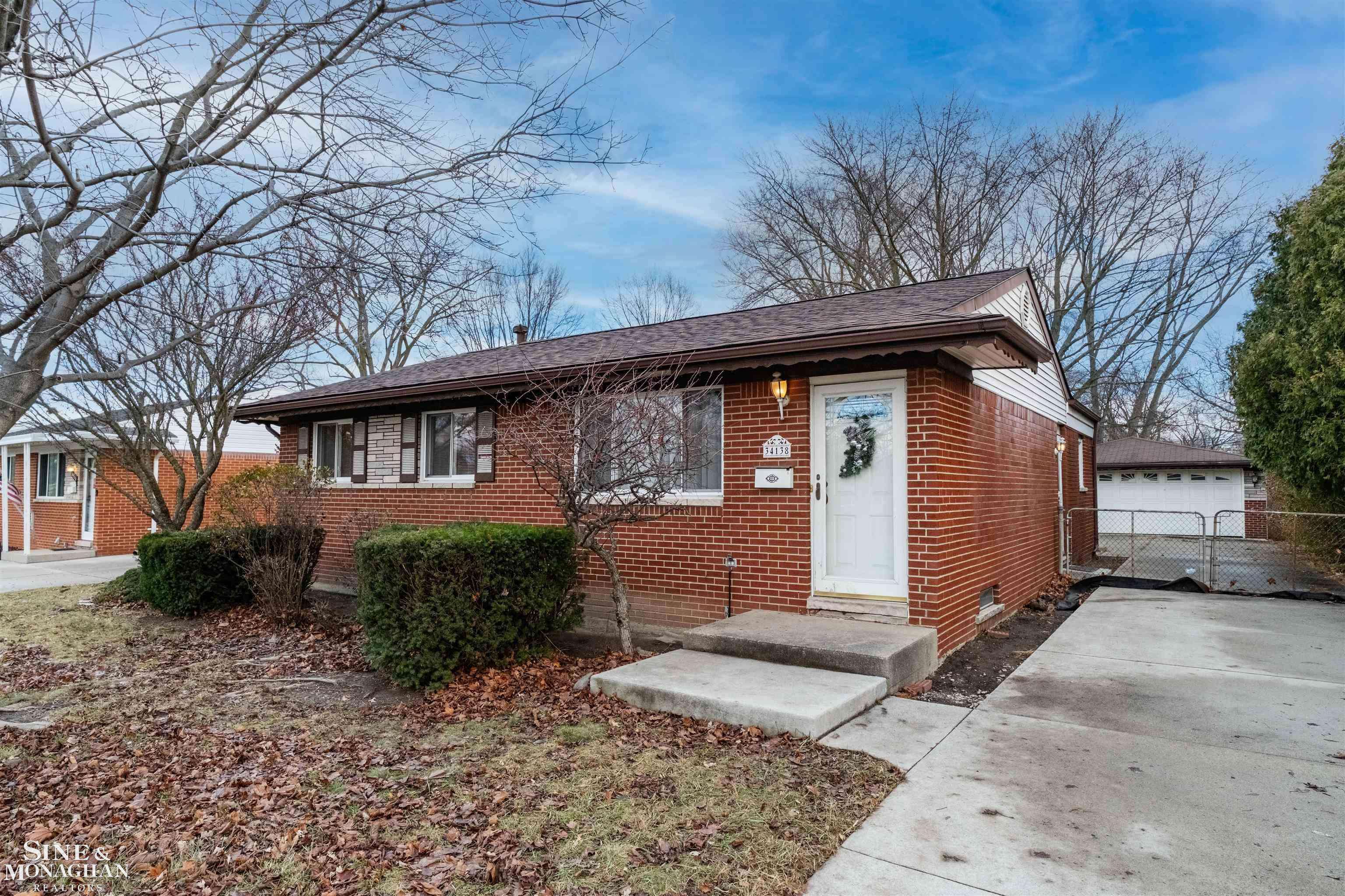 Clinton Township, MI 48035,34138 Beaconsfield ST