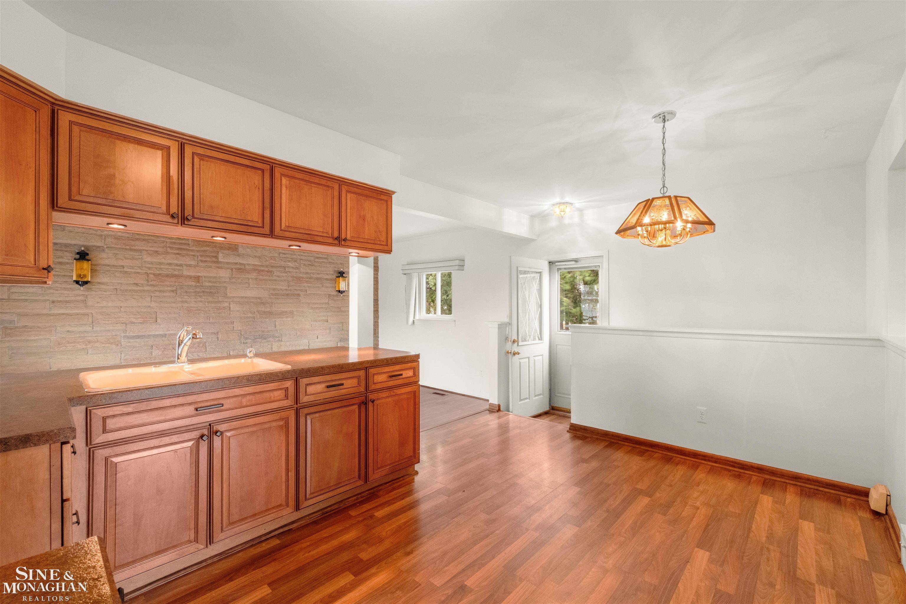 Clinton Township, MI 48035,34138 Beaconsfield ST