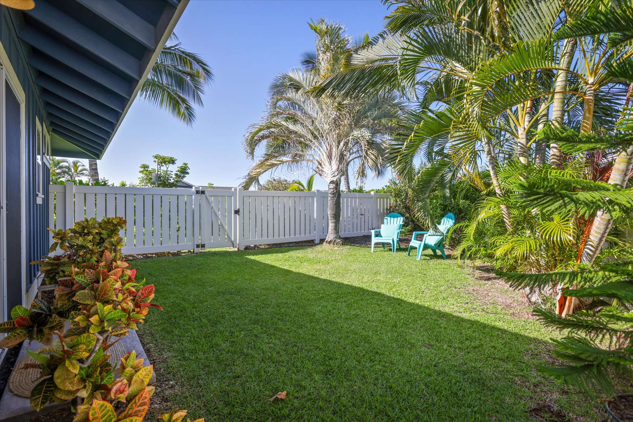 Kailua-kona, HI 96740,73-1060 KUULEIALOHA CIRCLE