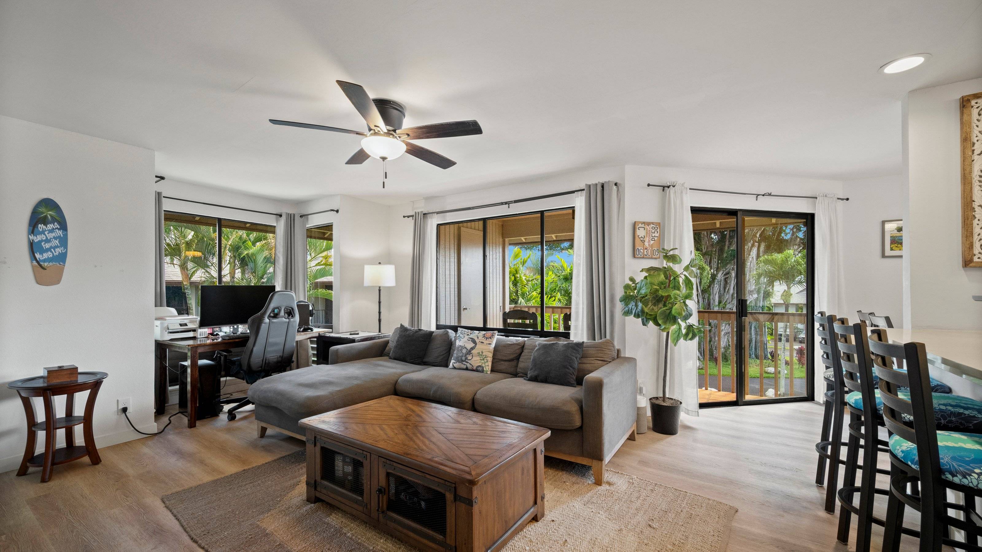 Lihue, HI 96766,4121 RICE ST #2708