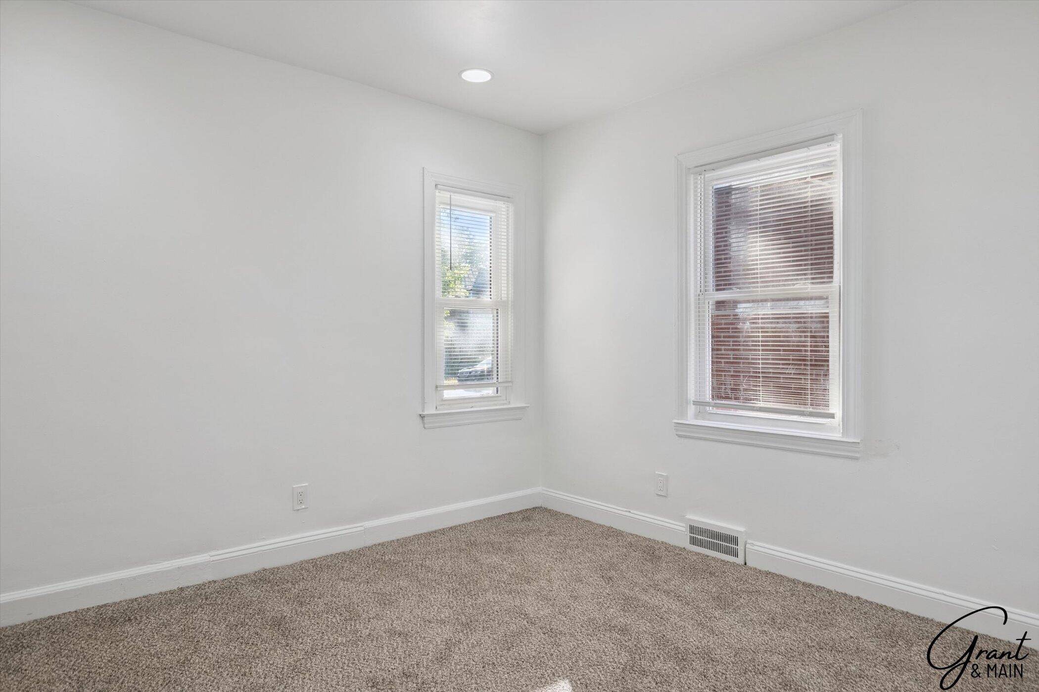 Detroit, MI 48227,15375 Sussex ST