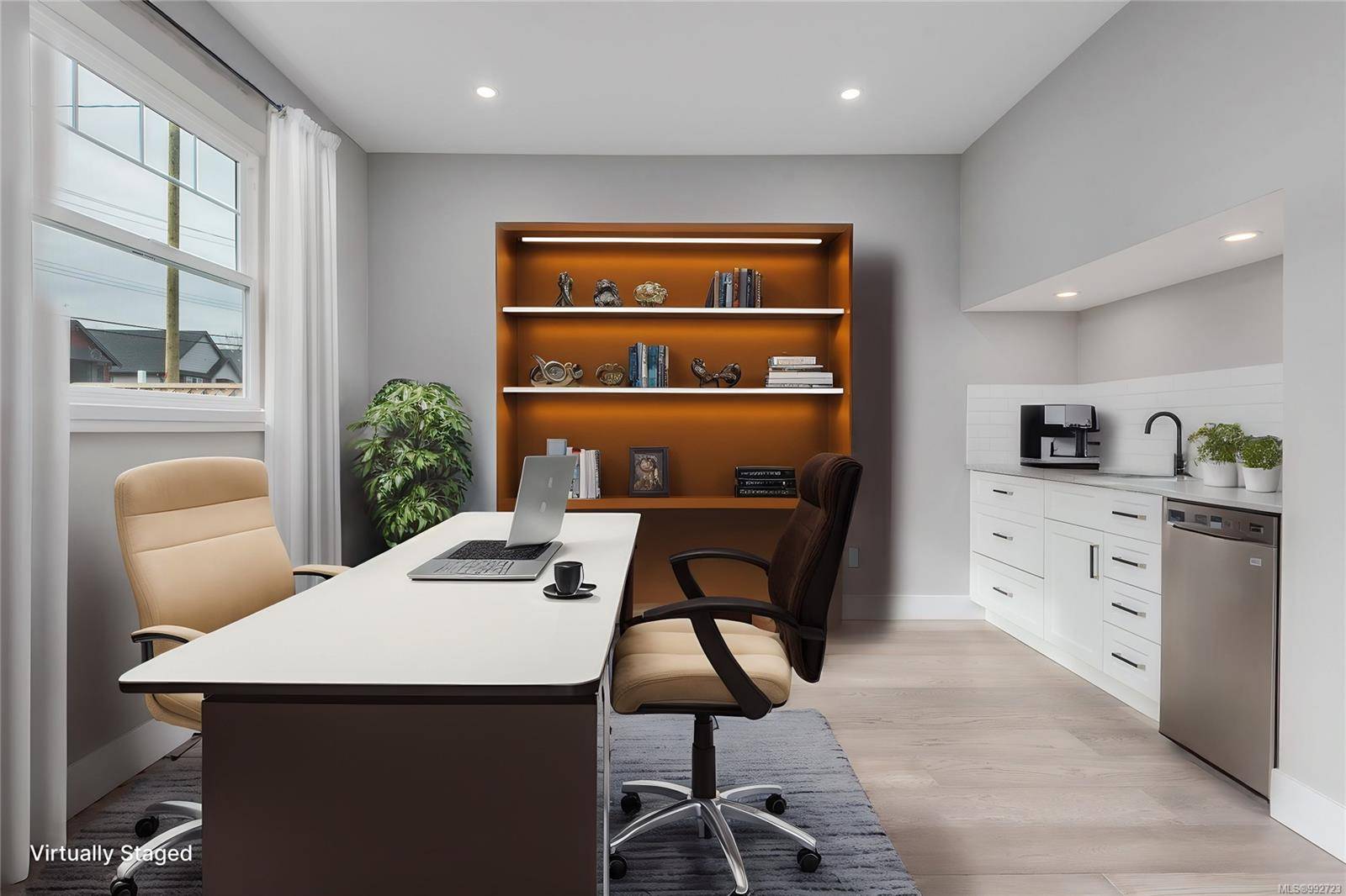 Courtenay, BC V9N 1K5,635 5th St