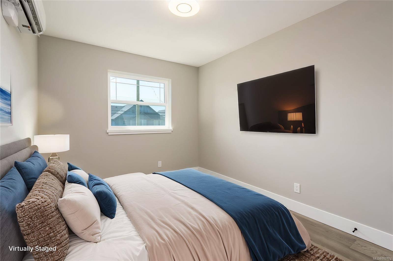 Courtenay, BC V9N 1K5,649 5th St