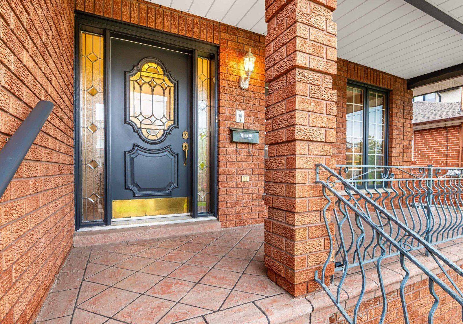 Toronto C06, ON M3H 3T7,256 Cocksfield AVE #Rm 3