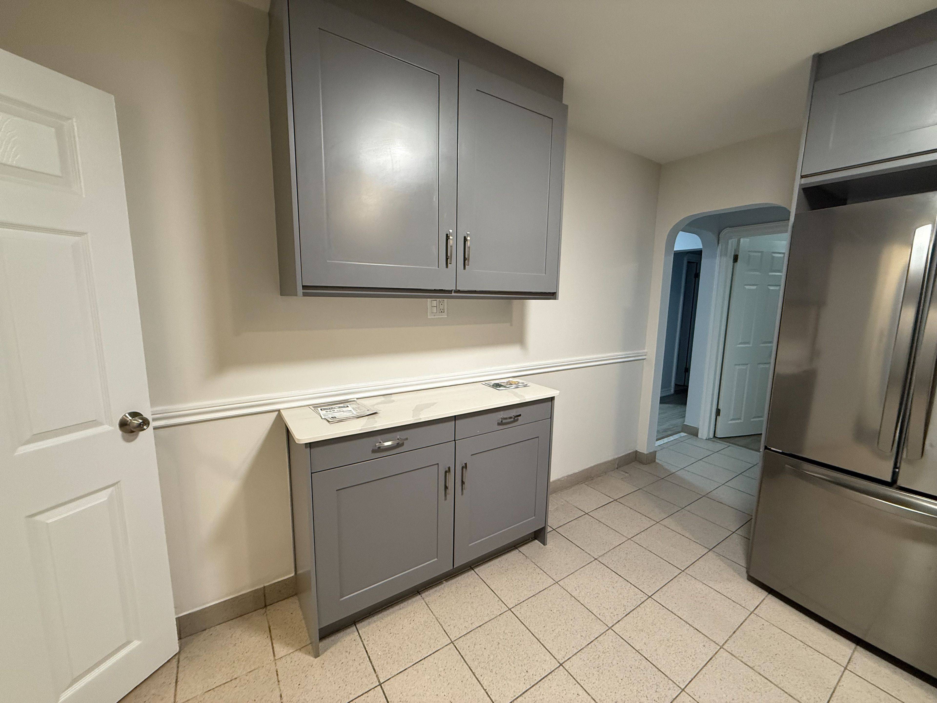 Toronto E03, ON M4B 1T2,76 Holmstead AVE