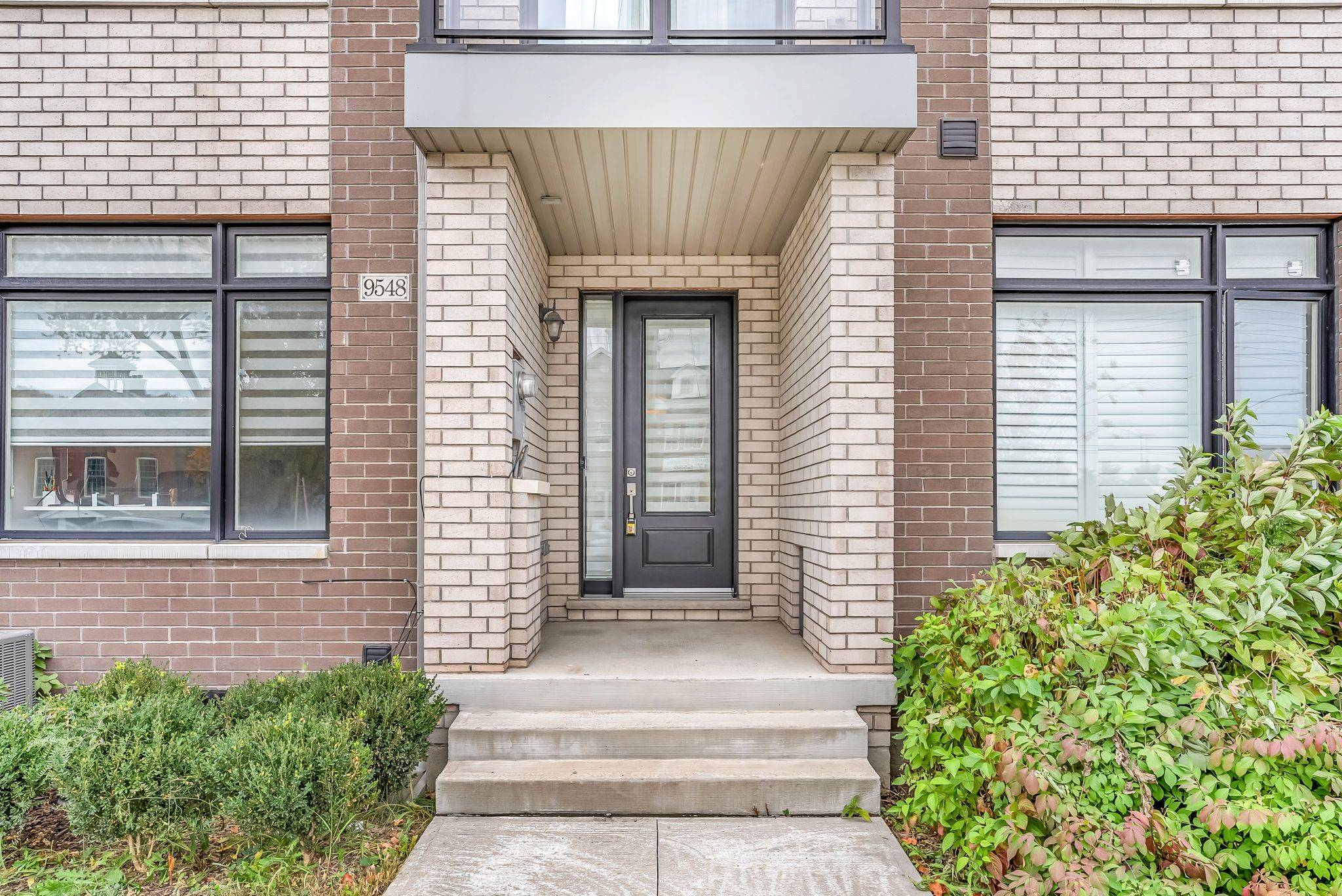 Vaughan, ON L4H 0P4,9548 Weston RD