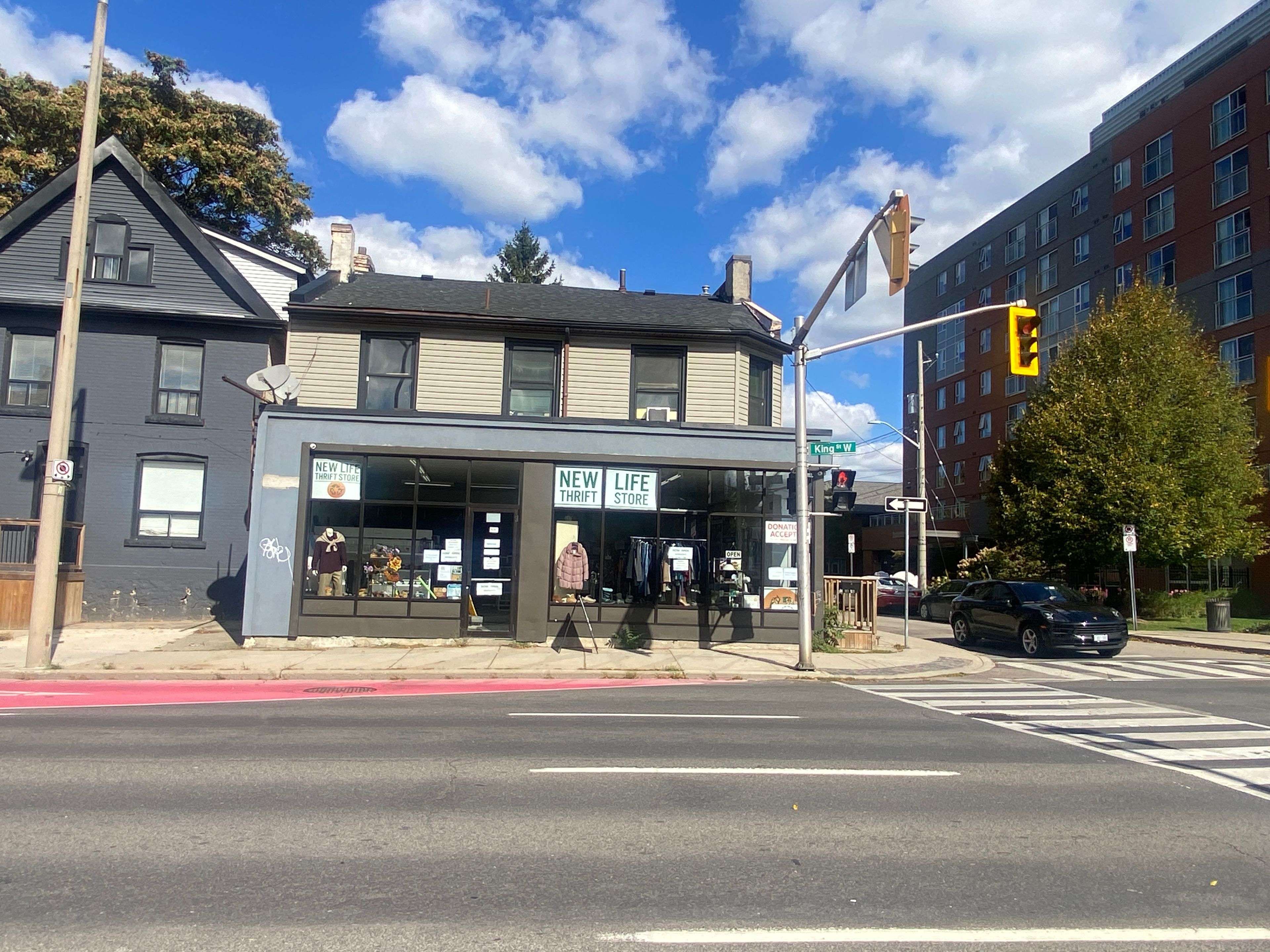 Hamilton, ON L8P 1B7,428 King ST W