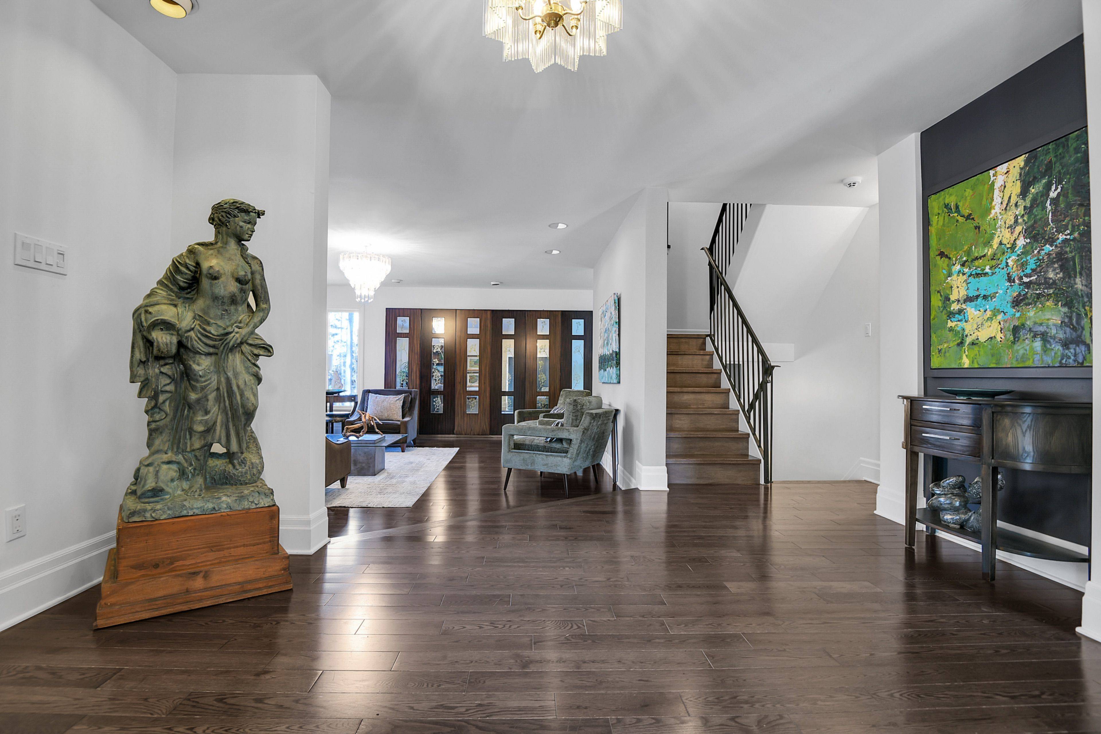 Beacon Hill North - South And Area, ON K1J 6E5,11 Burrows RD