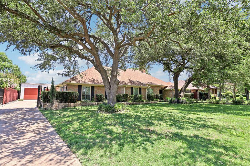 Dallas, TX 75229,5425 Northmoor Drive