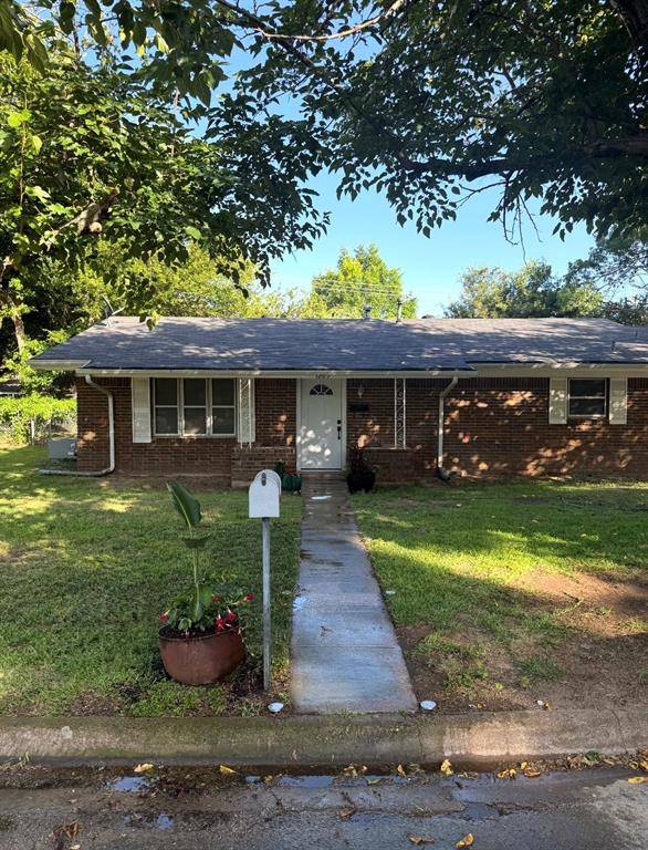 Bowie, TX 76230,1207 Pebble Street