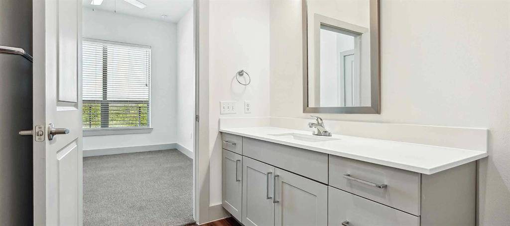 Fort Worth, TX 76114,5332 Trinity River Trail #1423