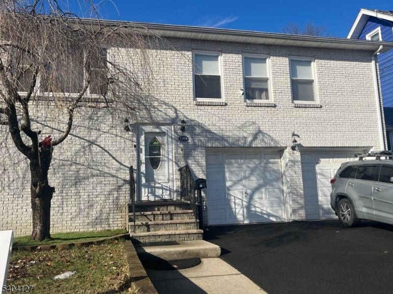 Hillside Twp., NJ 07205,1204 Salem Ave #2