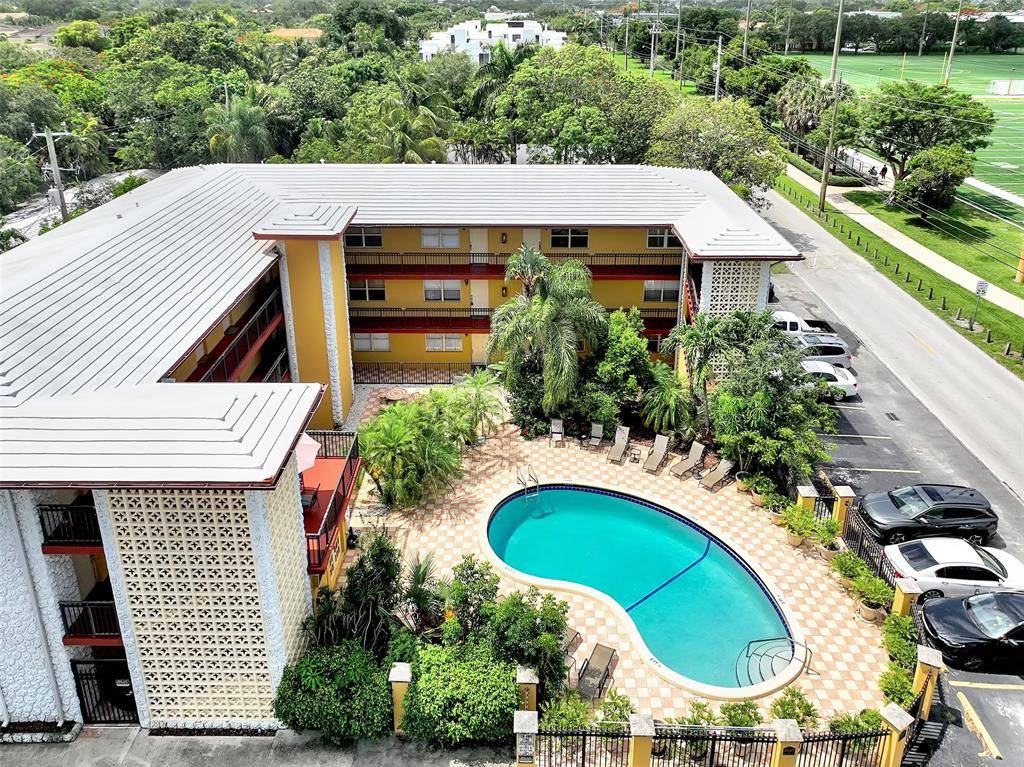 Fort Lauderdale, FL 33304,744 NE 14th Ave #4