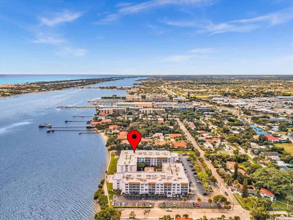 Lake Worth Beach, FL 33460,1516 S Lakeside Dr #317