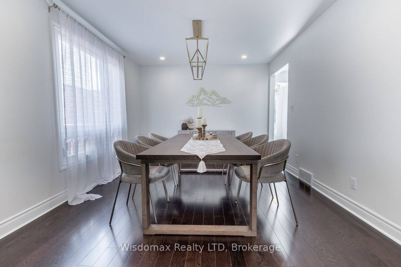 Thorold, ON L2V 4W7,15 CAPRI ST