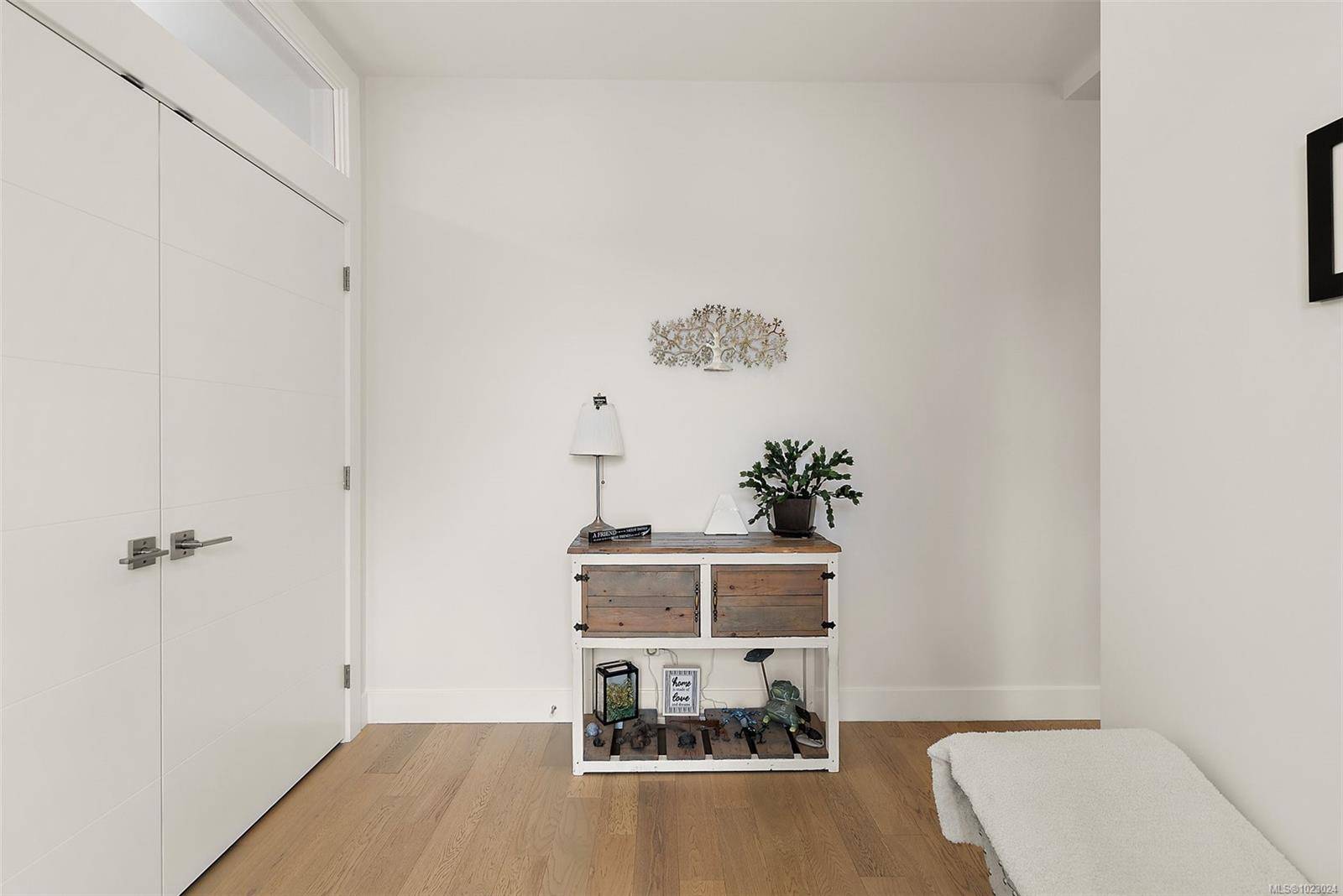 Central Saanich, BC V8M 2G2,772 Harding Lane