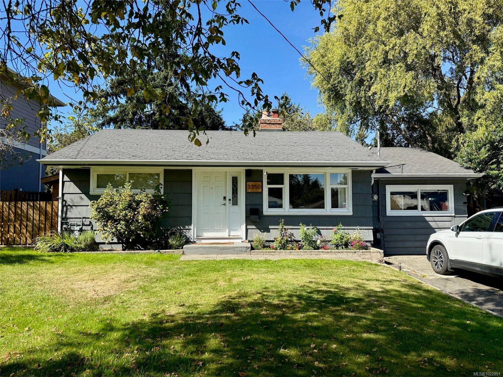 Saanich, BC V9A 0A1,3350 Wascana St
