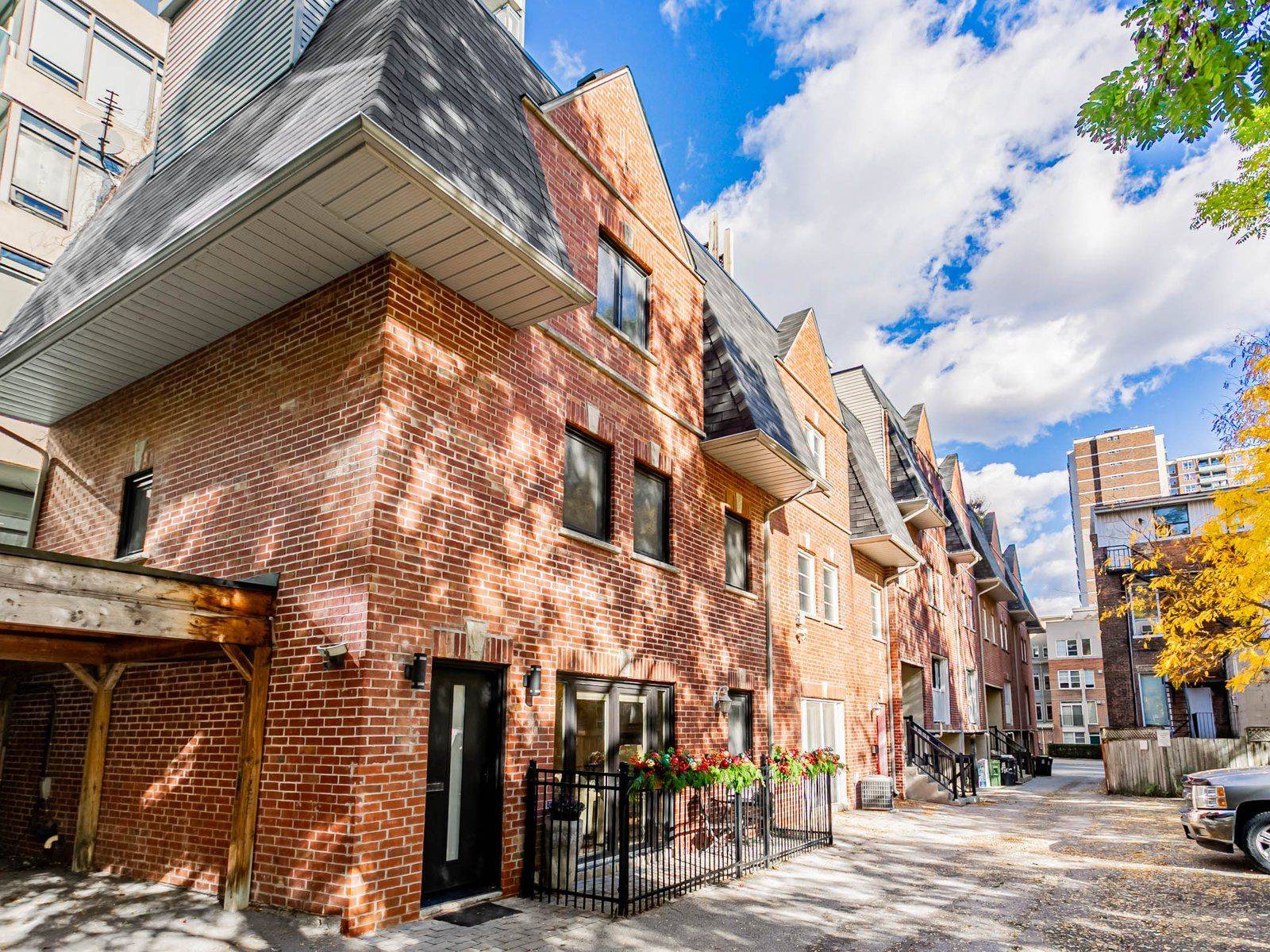 Toronto C08, ON M4Y 2G6,346 Jarvis ST #F