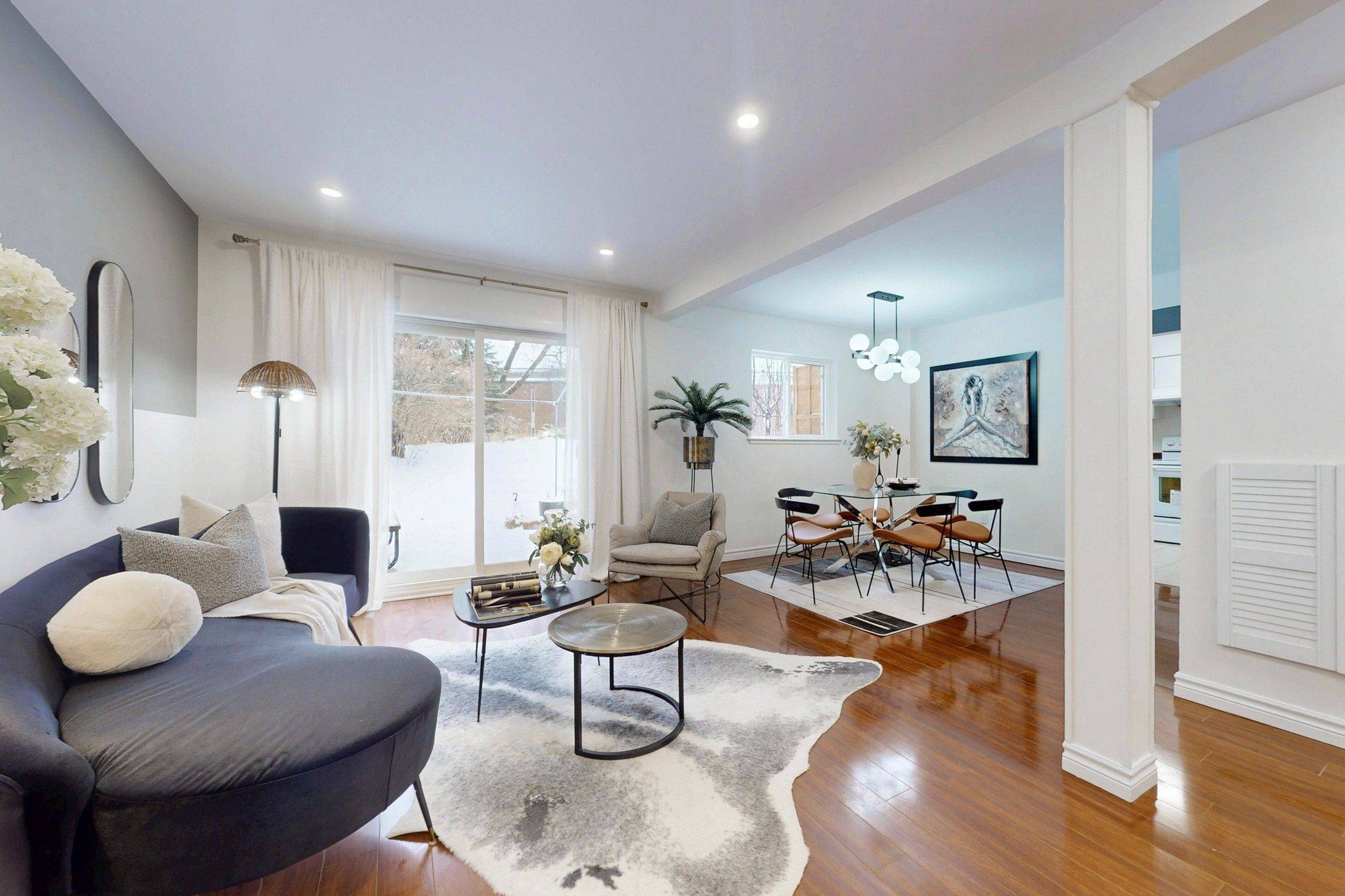 Toronto C15, ON M2J 2C5,25 Esterbrooke AVE #118