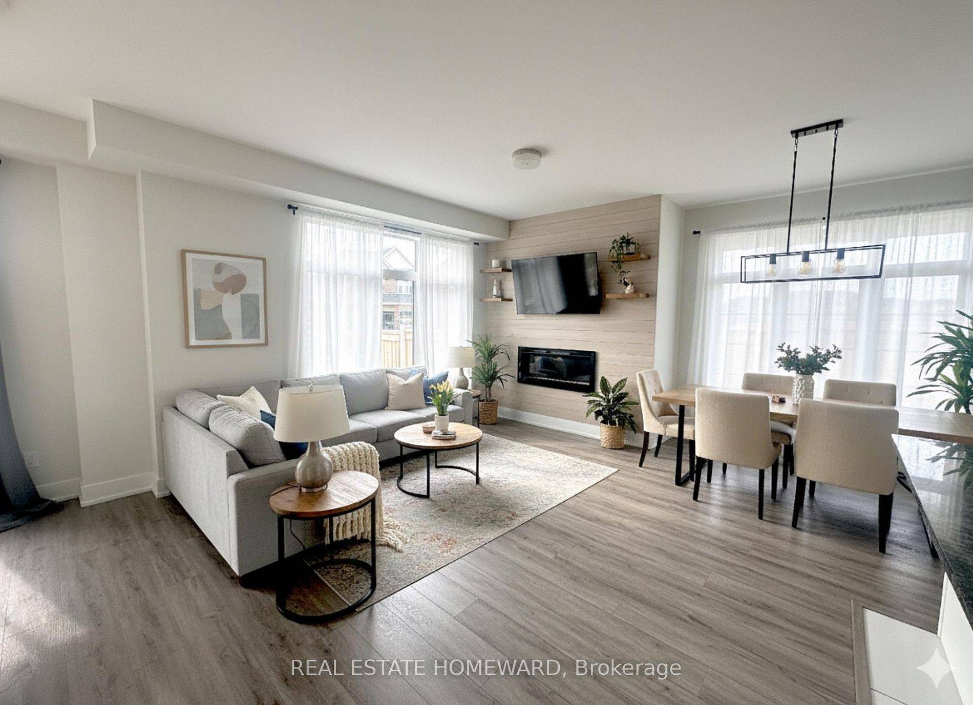 Oshawa, ON L1L 0S2,960 Lockie DR