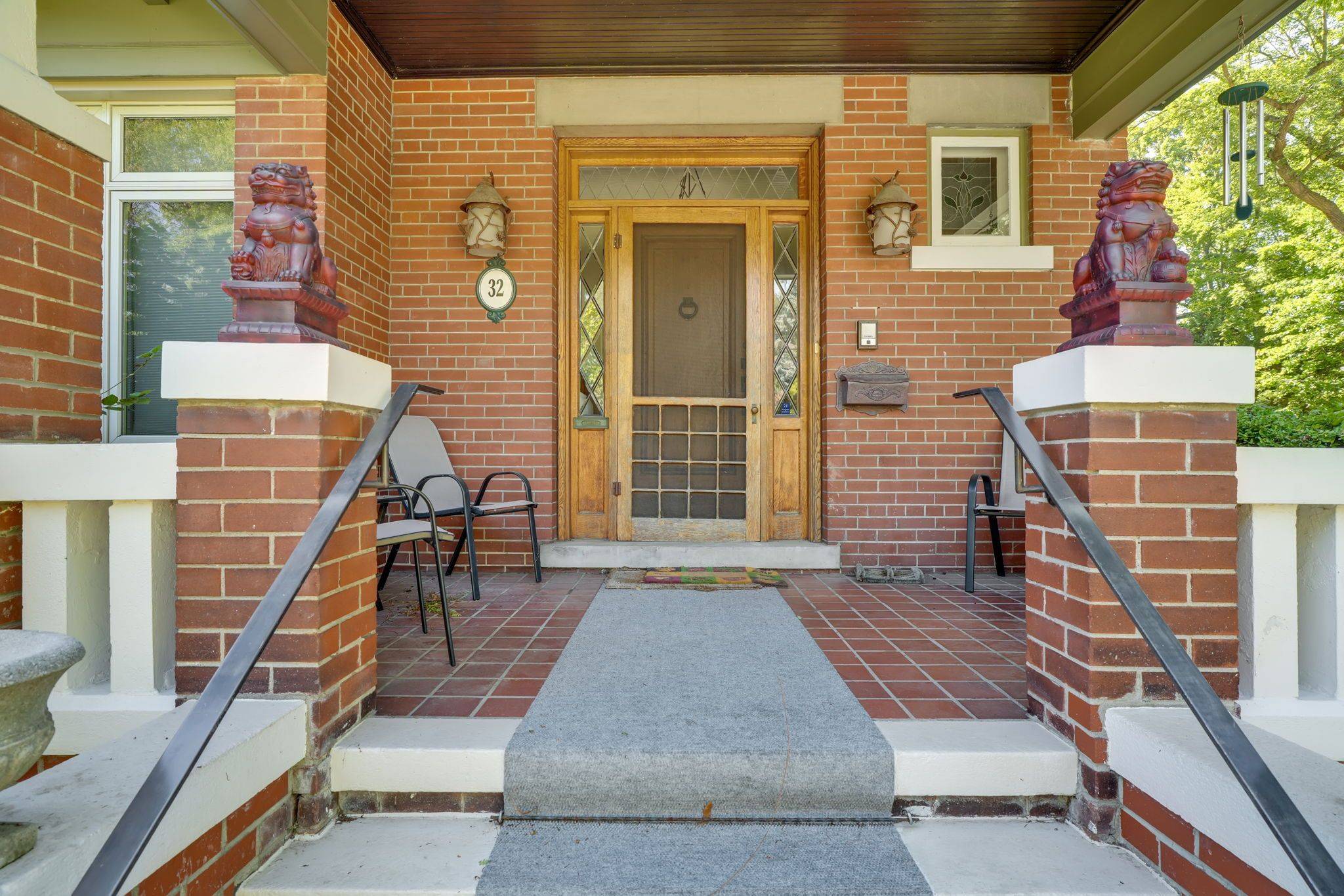 Toronto E02, ON M4L 2K5,32 Hollywood CRES