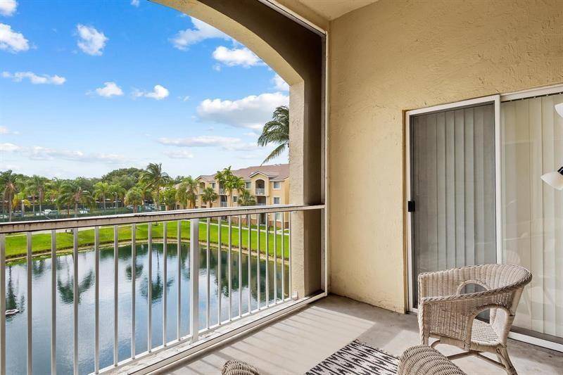 Davie, FL 33328,2600 S University Dr #322