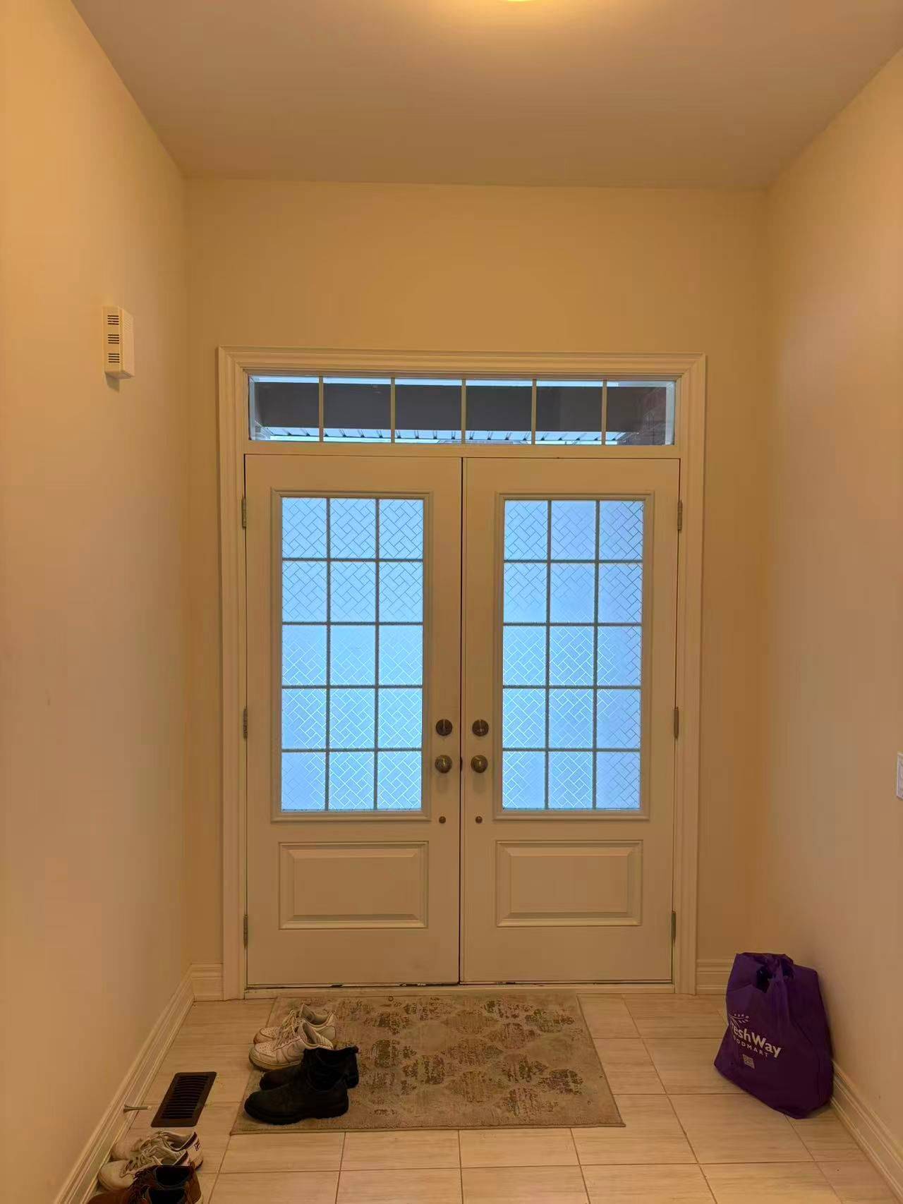 East Gwillimbury, ON L9N 0Y4,379 Seaview HTS