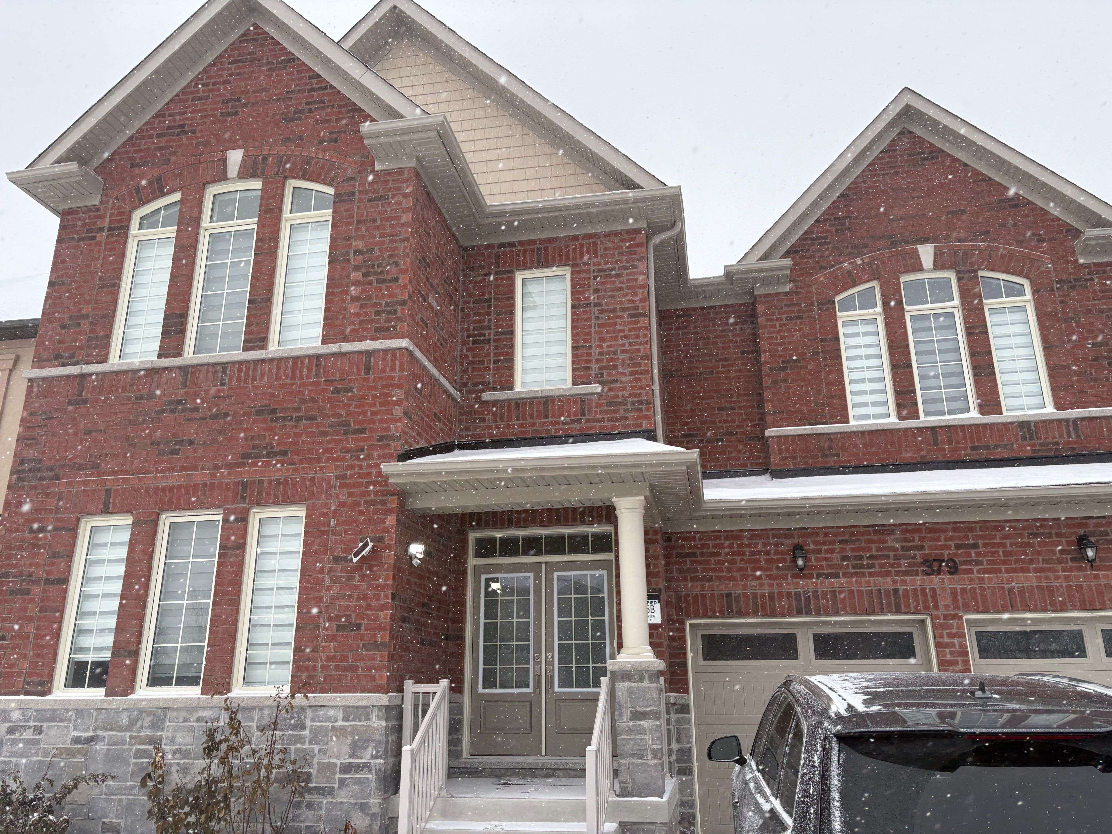 East Gwillimbury, ON L9N 0Y4,379 Seaview HTS