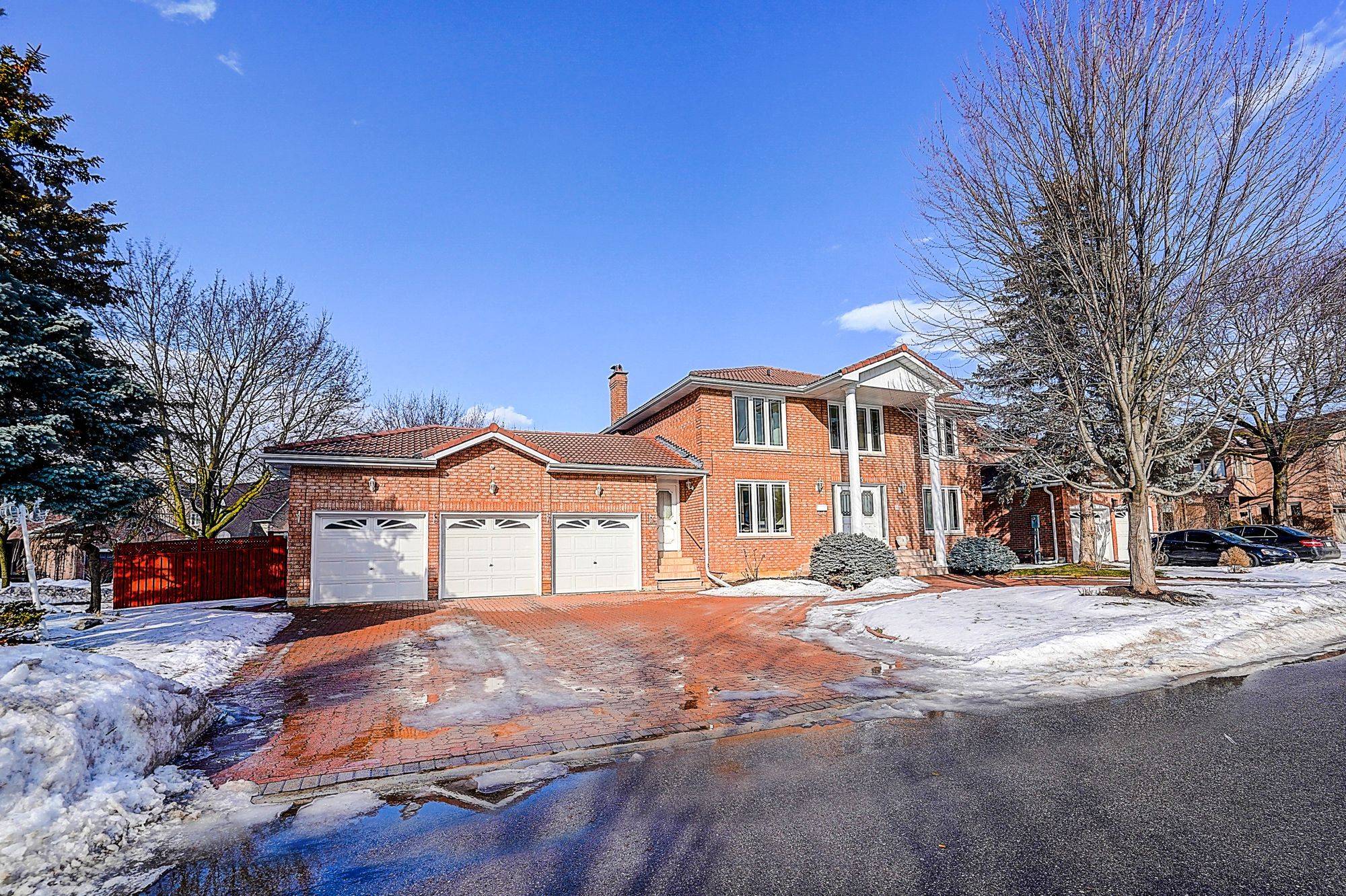 Markham, ON L3R 7L3,45 Aitken CIR