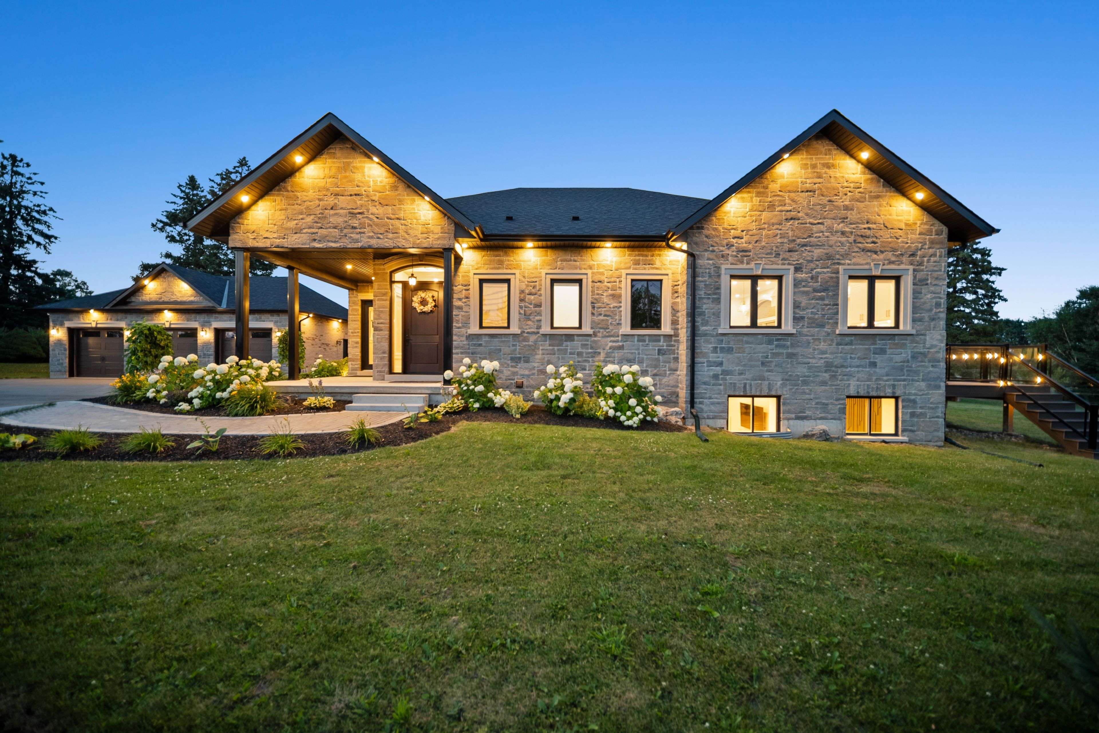 Milton, ON L0P 1B0,10223 Guelph Line