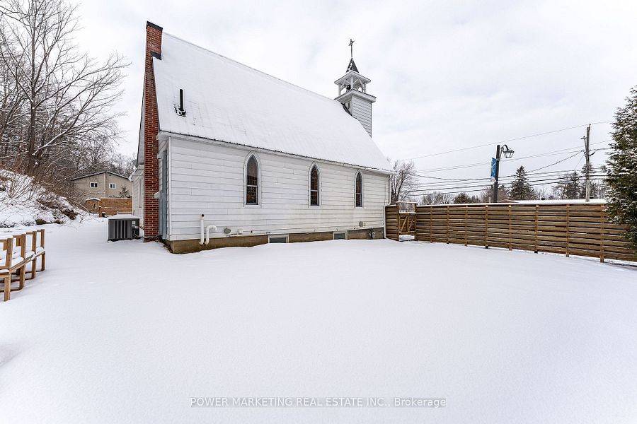 Orleans - Cumberland And Area, ON K4C 1G6,2476 Old Montreal RD