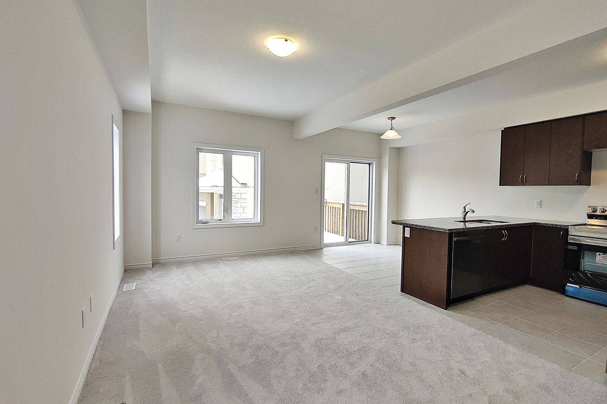 Hamilton, ON L9G 3K9,305 Garner RD W #67