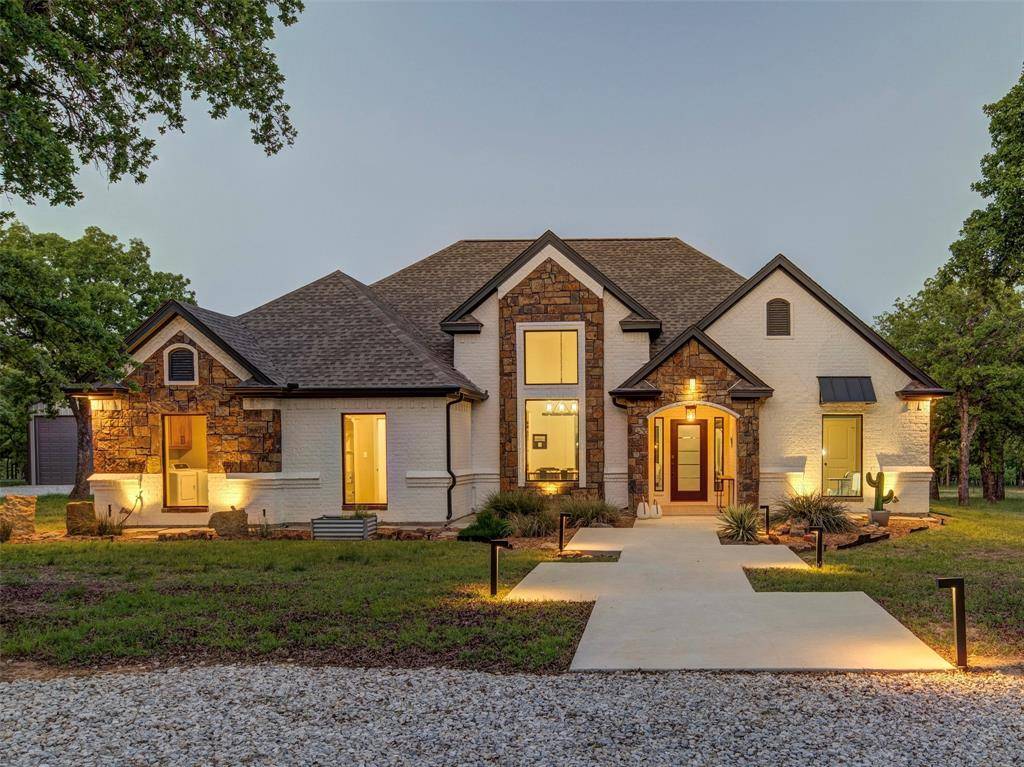 Sunset, TX 76270,270 Silver Lakes Drive