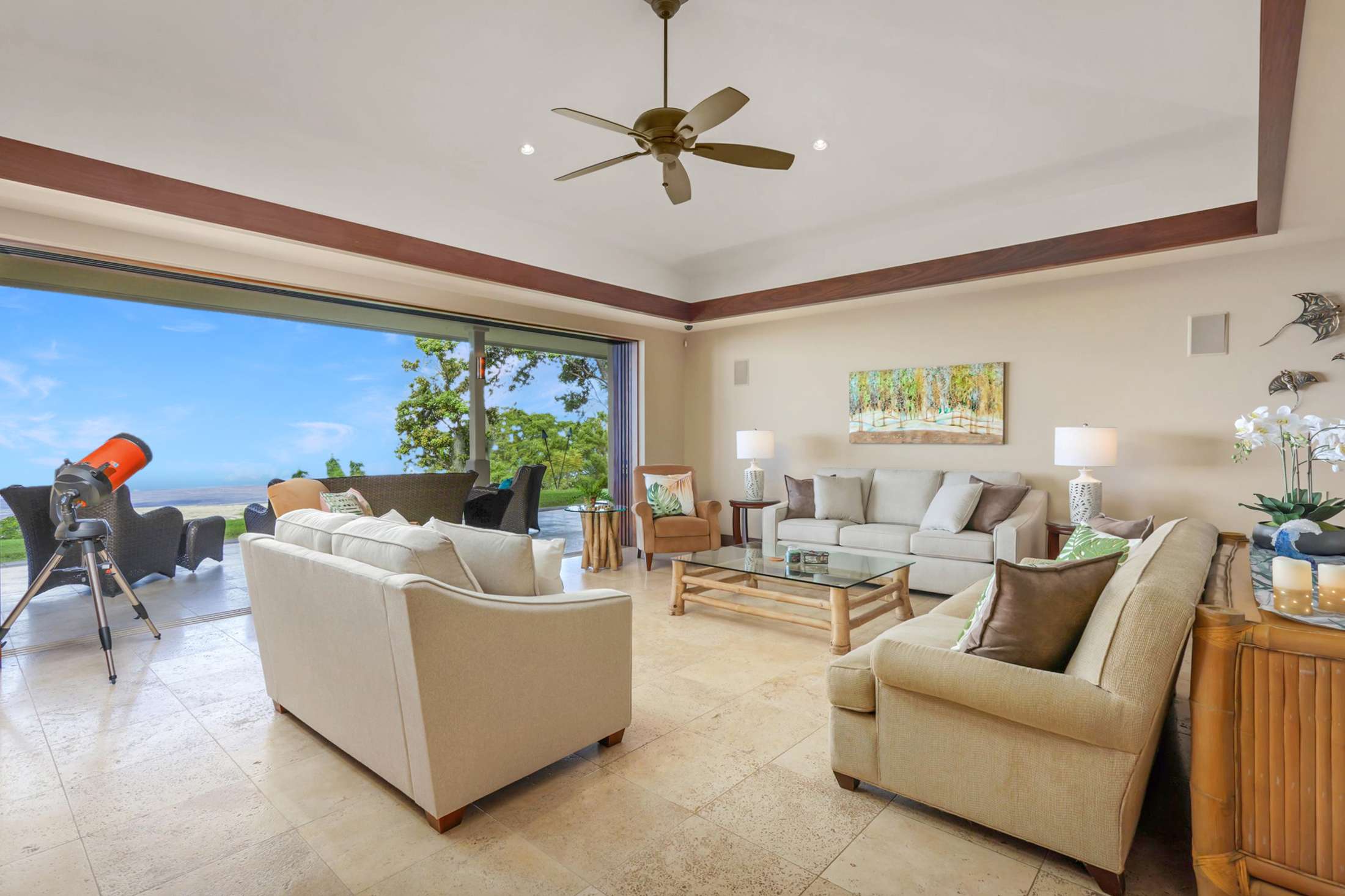 Kailua-kona, HI 96740,72-1138 MAKALEI DR