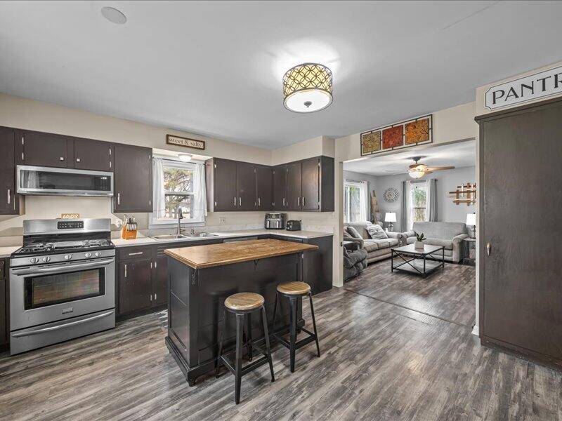 Adrian, MI 49221,2128 Occidental HWY