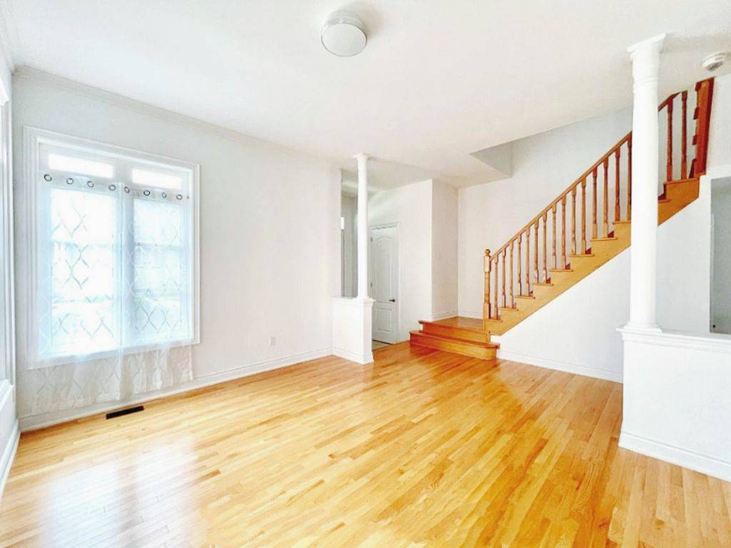 Richmond Hill, ON L4E 0E4,185 Paradelle DR