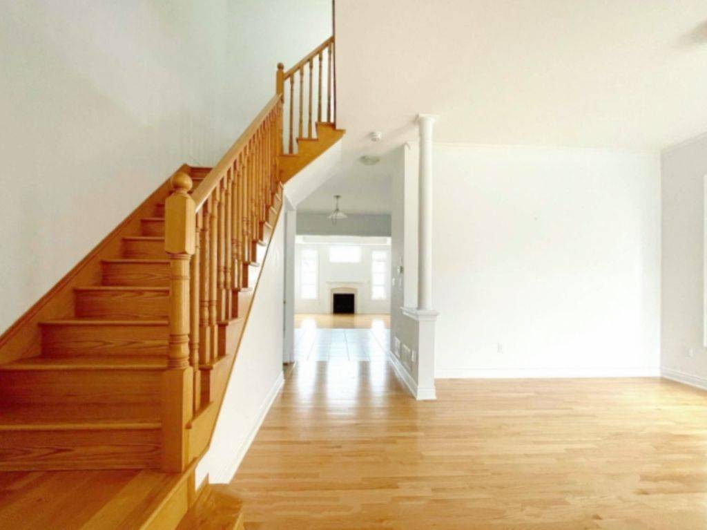 Richmond Hill, ON L4E 0E4,185 Paradelle DR