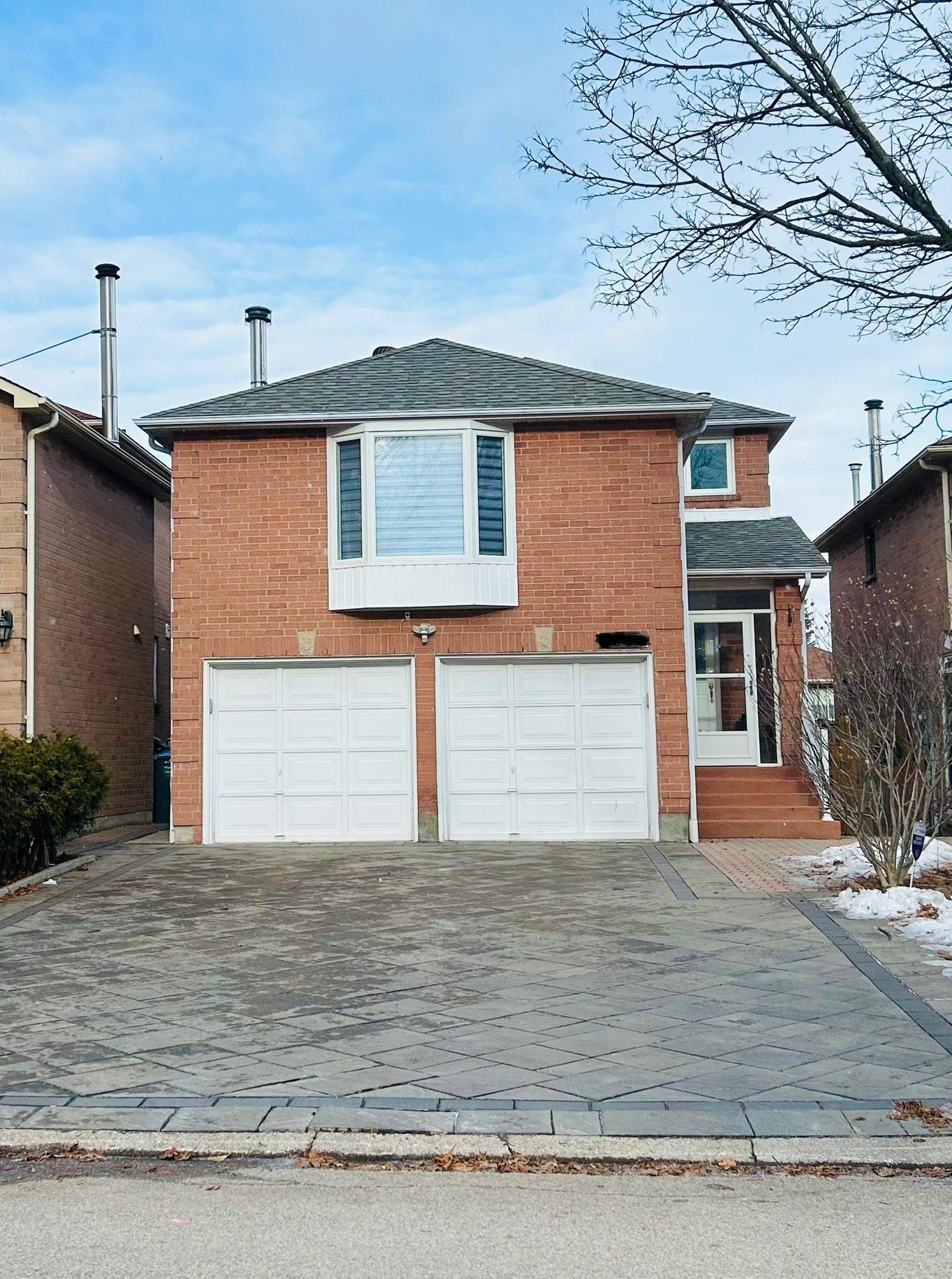 Mississauga, ON L5R 3H8,5235 Astwell AVE #Upper
