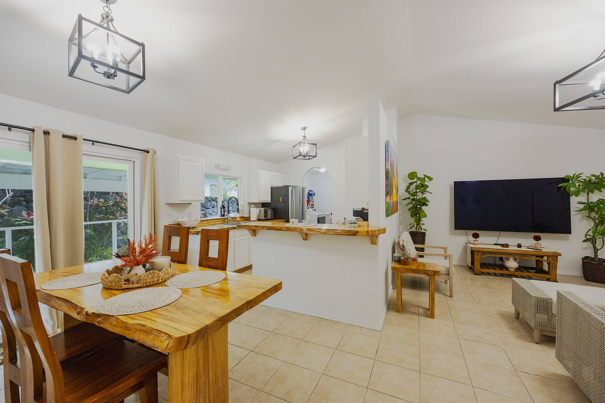 Pahoa, HI 96778,15-2819 PUNA PKWY