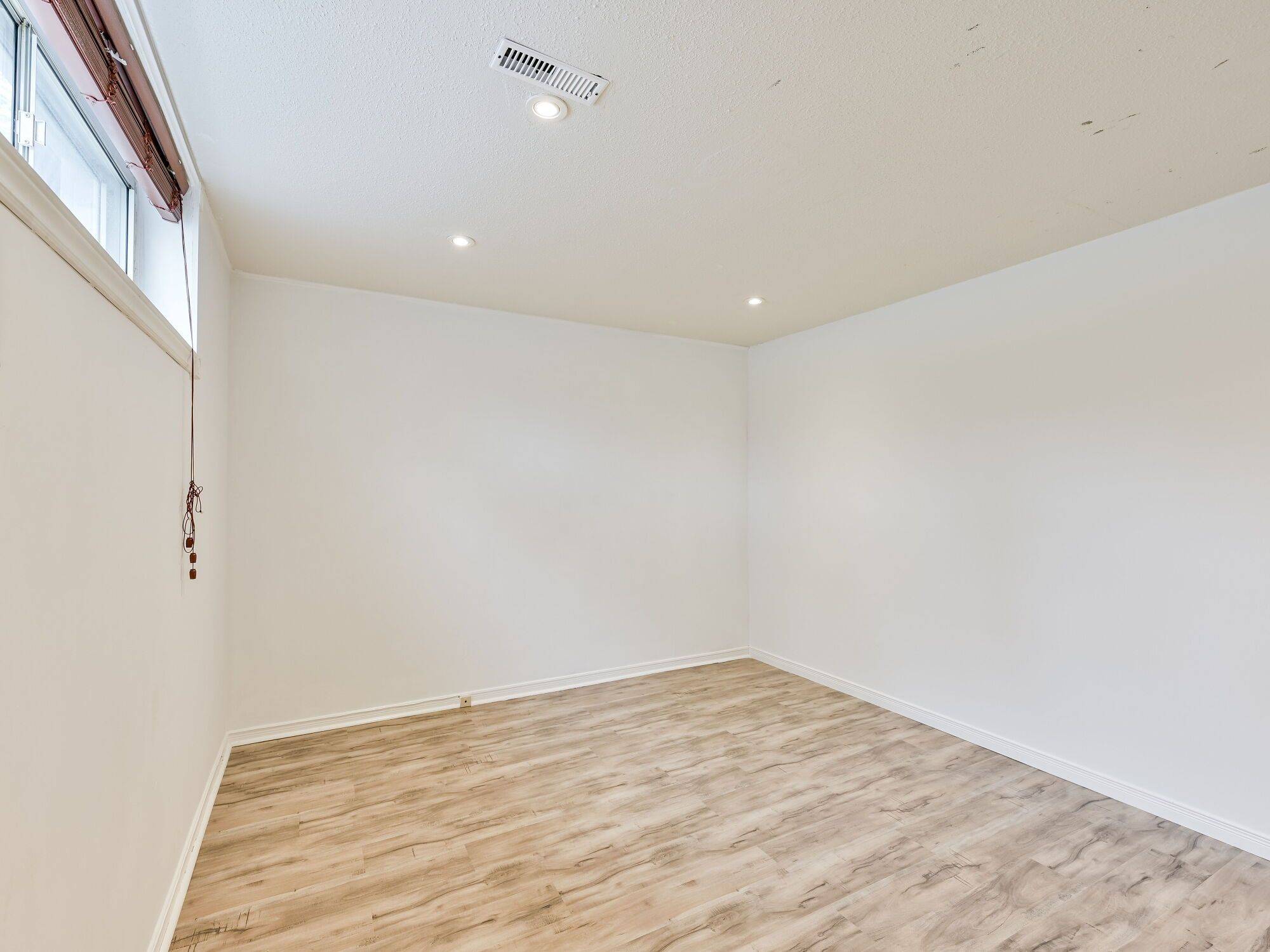 Mississauga, ON L5C 1P8,1195 Chada AVE