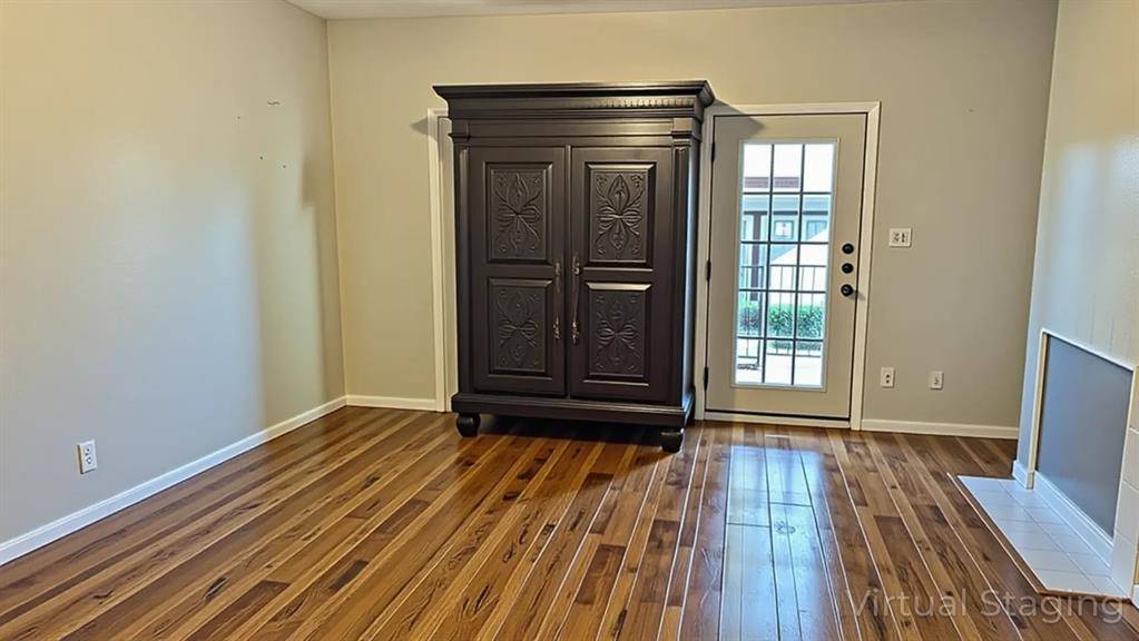 Dallas, TX 75240,13217 Emily Road #3103