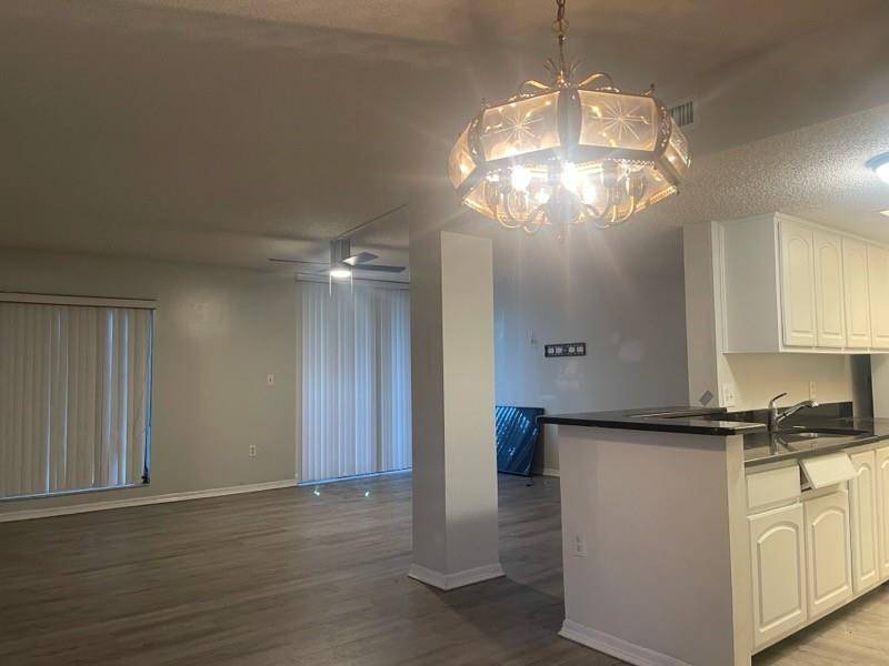 Lauderhill, FL 33319,5530 NW 44th St #318C