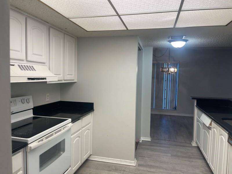 Lauderhill, FL 33319,5530 NW 44th St #318C